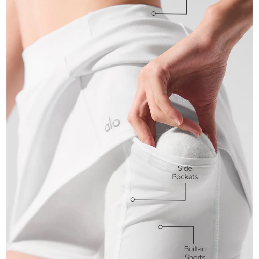 ALO Yoga Airbrush High-Waist Tennis Skirt in White